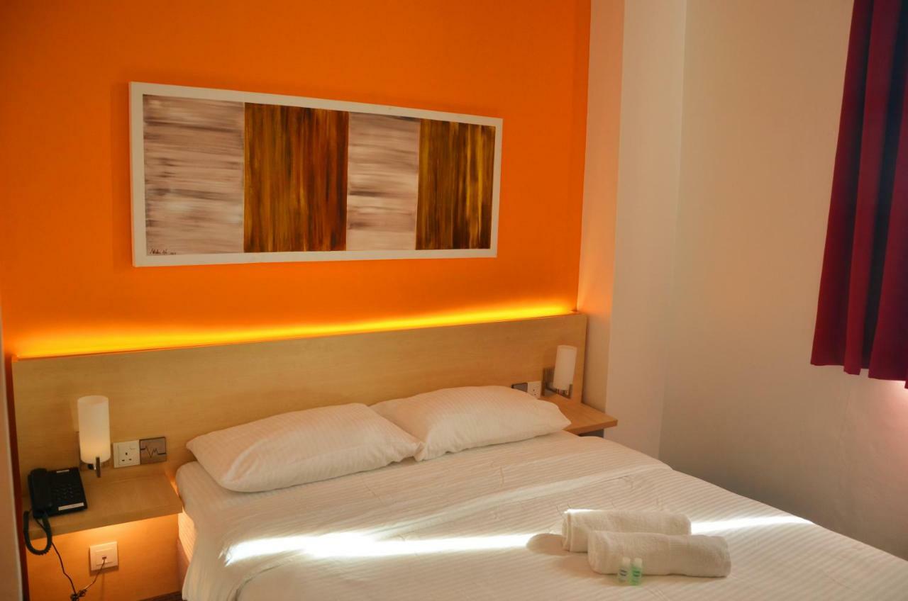 Hotel Jeti Tg Gemok Padang Endau Buitenkant foto